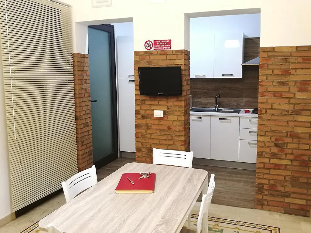 Appartamento Primo Piano Riccio Locazione Turistica Trapani 0*,  Italia