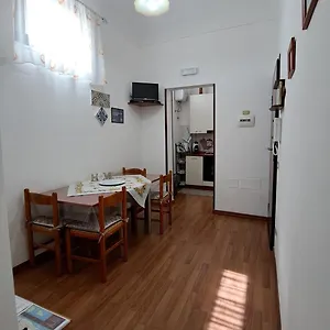 La Casa Di Paoletta A Due Passi Dal Mare Appartamento
